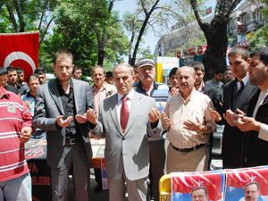 Vefatının 52 gününde rahmetle anıldı
