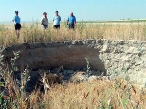 Karapınar'da yeni bir obruk oluştu