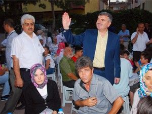 Büyükşehir'in mahalle iftarları başladı
