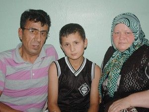 Gözlerini kaybetmek istemiyor