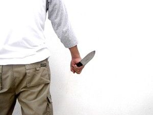 Ereğli'de bir kişi bıçakla yaralandı