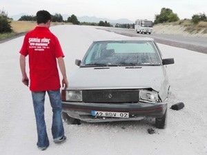 Otomobil takla attı: 3 yaralı