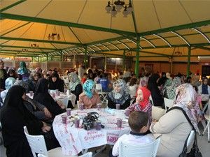 Anadolu Aile Derneğinden çocuklara iftar