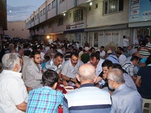 Kırtasiyeciler birlikte iftar açtı