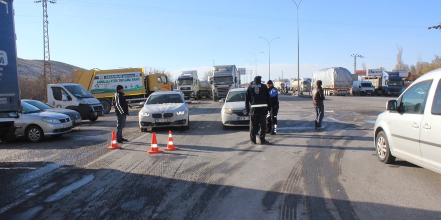 Konya'da zincirleme trafik kazası: 5 yaralı