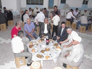 Şehit babasından iftar yemeği
