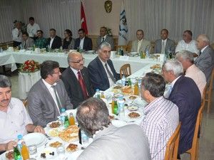 Özel İdare, iftar geleneğini sürdürdü