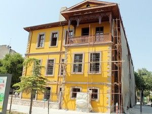 Bir yıldır bitirilemedi