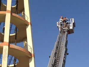 İntihar etmek için su deposuna çıktı