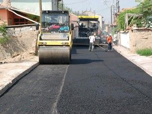 Karatay'da asfalt çalışmaları sürüyor