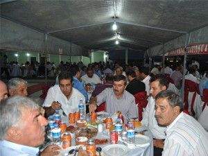 Başkan Kale'den siyasilere iftar