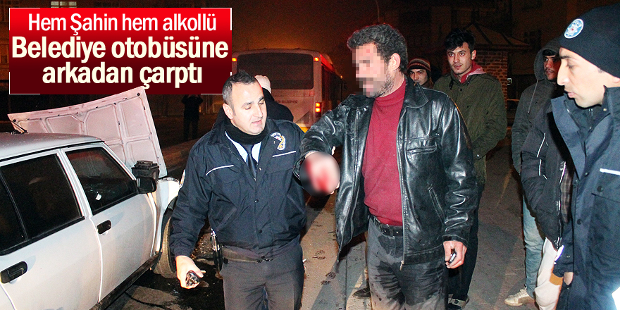 Kaza yapan alkollü sürücünün polis ve gazetecilerle ilginç diyaloğu