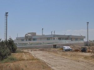 Havaalanı havasız kaldı