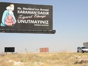 Yoldan geçenlere anlamlı davet
