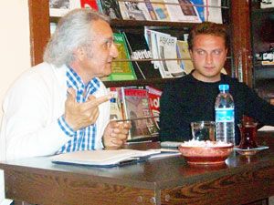 Endülüs Kitap Kahve’de roman konuşuldu