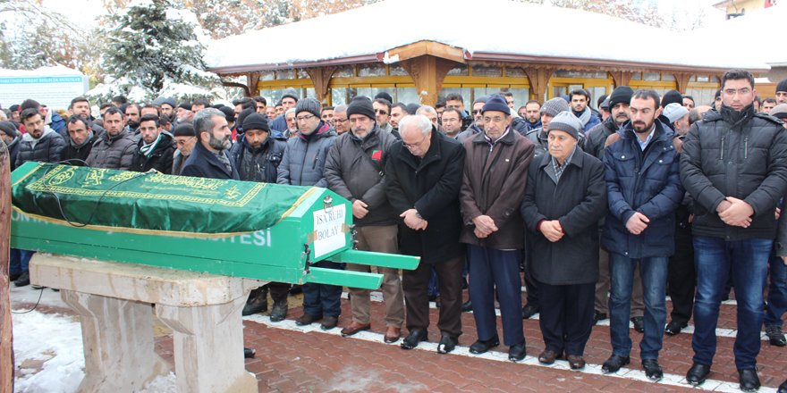 Hüzeyme Yeşim Koçak'ın babası vefat etti