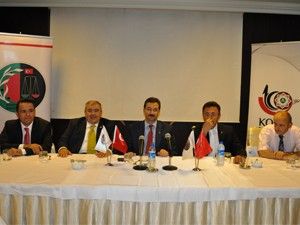Avukatlar, bayramda bir araya geldi