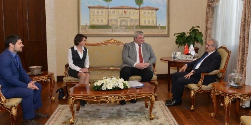 Ukrayna Büyükelçisi Sybiha Vali Karaloğlu’nu ziyaret etti