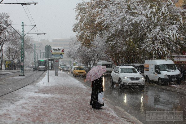 SELÇUK'TA EĞİTİME KAR TATİLİ