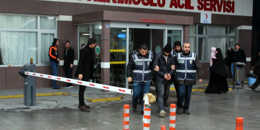 Çalıntı aküleri internetten satmaya çalışırken yakalandılar