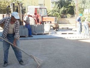 Hüyük'te yol yapım çalışmaları sürüyor