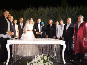 Ahmet Şekeroğlu oğlunu evlendirdi