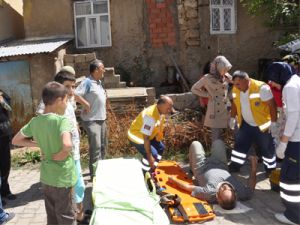 Seydişehir'de çatıdan düşen kişi yaralandı