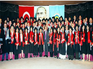 Selçuk Üniversitesi’nde mezuniyet töreni