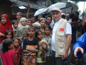 Arakanlı Müslümanlara Dost Eli uzandı