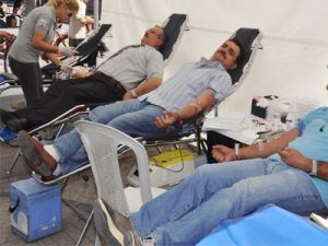 Aksaray'da PTTden kan bağışına destek