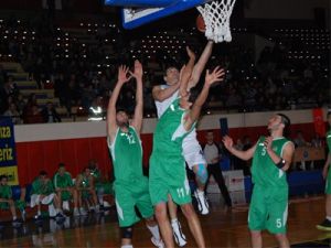 Selçuk ilk maçını kazandı