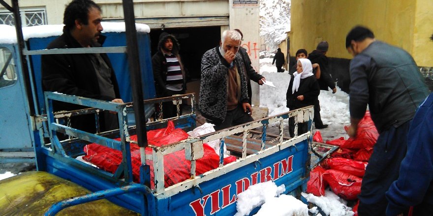 Doğanlar'da ihtiyaç sahibi ailelere yardım