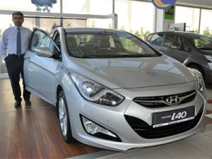 Hyundai İ40 İrent Plazada alıcılarının beğenisine sunuldu