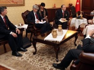 Din adamlarından provokatif filme sert tepki