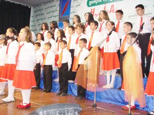 Özel Gençlik’ten yılsonu müzik gecesi