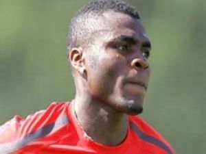 Emenike gözünü Barcelona'ya dikti