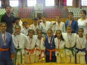 Judocular Sivas'ta madalyaları topladı