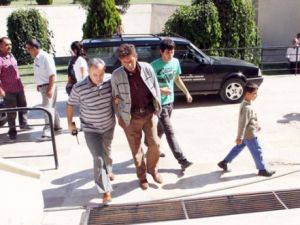 Suçunu oğlunun üzerine atmaya kalktı!