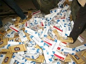 Aksarayda 5 bin paket kaçak sigara yakalandı