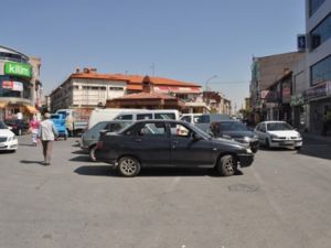 Bencil sürücüler trafiği çıkılmaz hale sokuyor