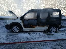 Hareket halindeki araç yandı