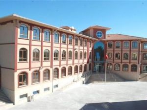 Öğretime başladı