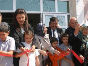 İlk ders zilini Vali Doğan çaldı