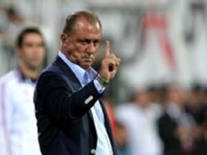 Fatih Terim futbolculara ceza kesti!