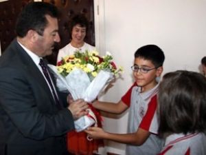 Öğrenciler, Aksaray Vali Altınok'u ziyaret etti