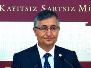 Yeniçeri: Dinçer ve Davutoğlu istifa etmeli