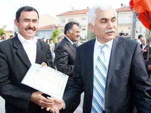 Afganistan göçmeni okumayı öğrendi