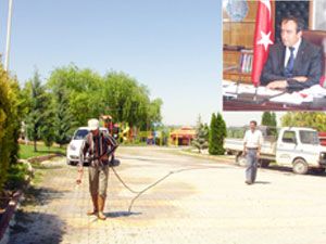 Çumra Belediyesi ilaçlamalara başladı