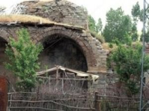 Altaylı: Van'daki kilise benim