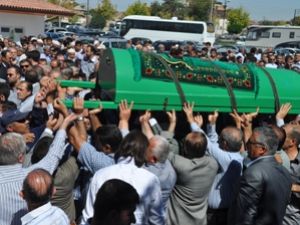 Son yolculuğuna uğurlandı